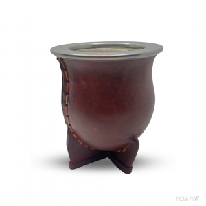 Calebasse Camionero en cuir travaillé à la main avec un intérieur en inox, alliant style traditionnel et robustesse pour une expérience authentique de yerba maté.